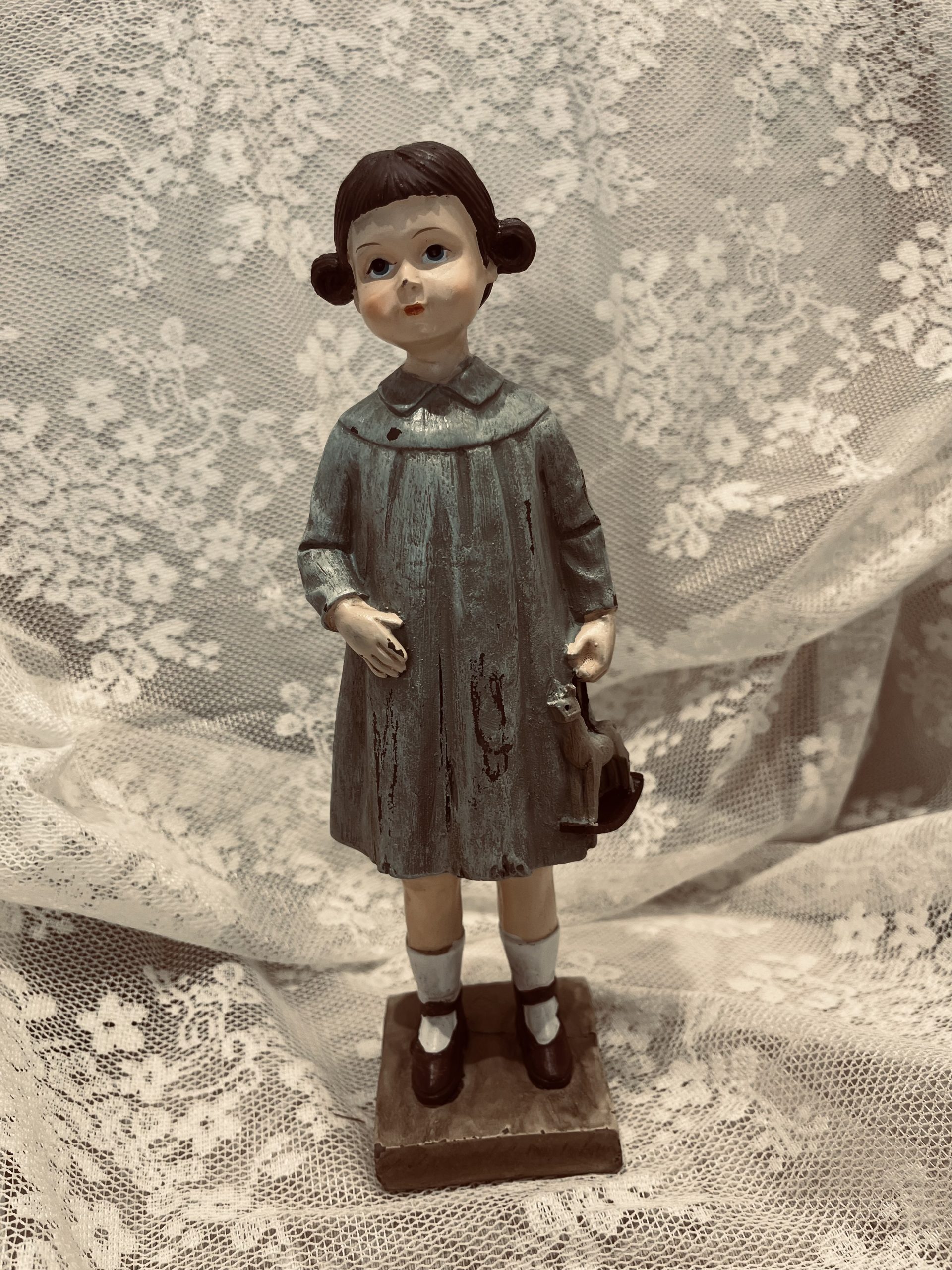 Muñeca colegial